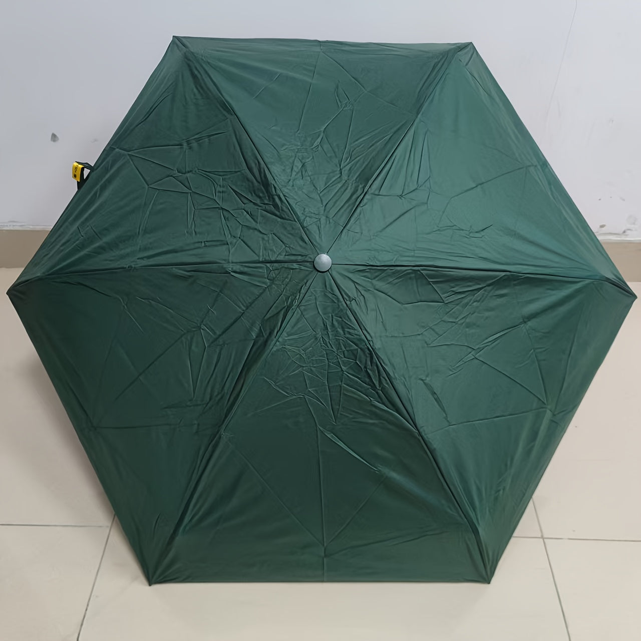 Compact Umbrella - Offers Shielding, Lightweight Collapsible Structure, 6-Ribbed Sturdy Frame, Manual Operation, A Must-Have for Travel And Outdoor Adventures, Adorable And Stylish Present, Resilient Canvas Cover